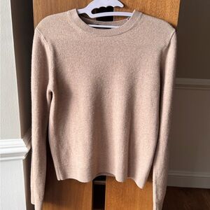 Uniqlo 100% Cashmere - Women's Beige Crew Neck Sweater (Small)